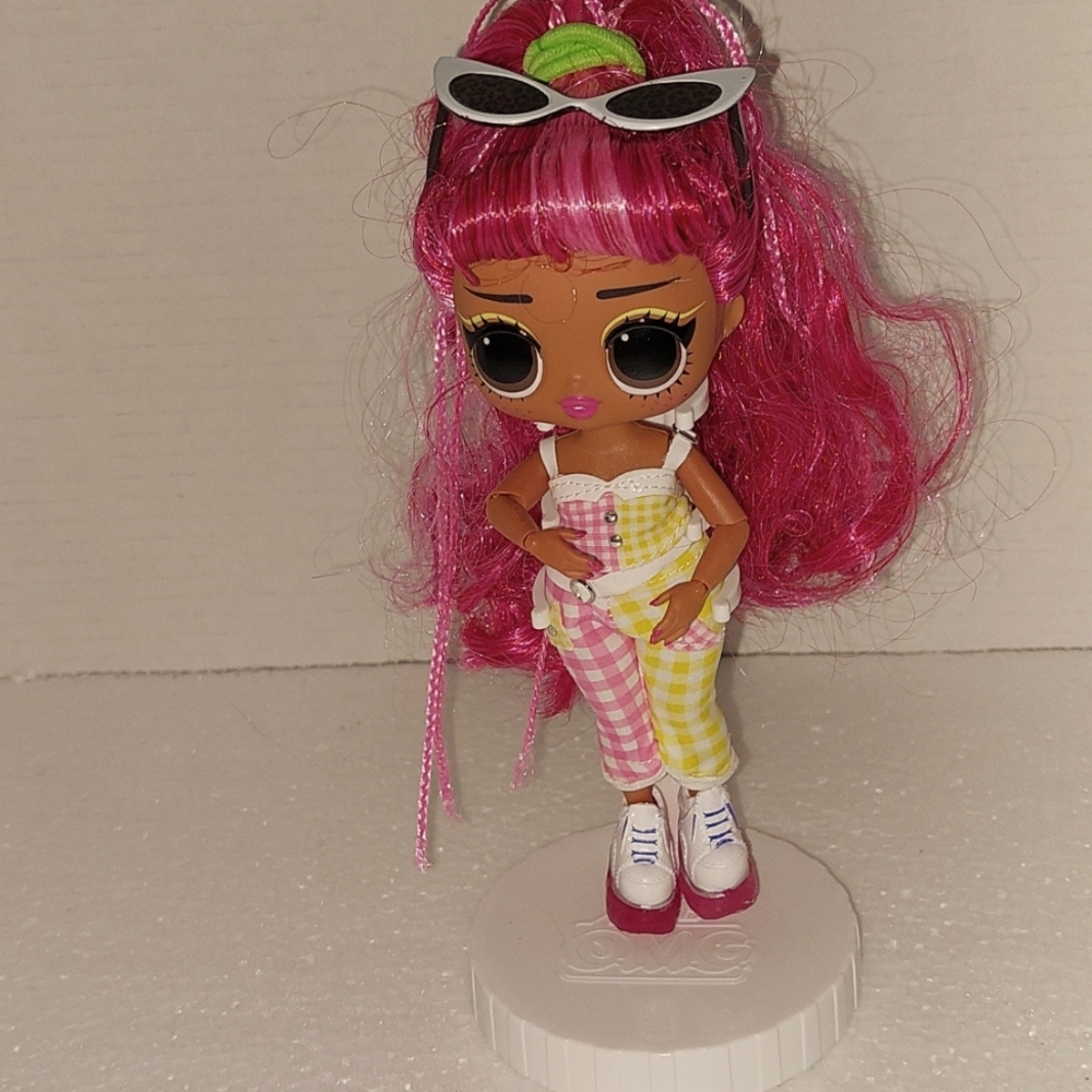LOL OMG TWEENS "CHERRY BB"  DOLL
